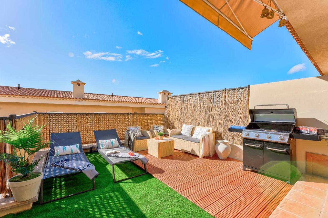 Black Beach Luxury Vacation House بويرتو دي سانتياغو المظهر الخارجي الصورة